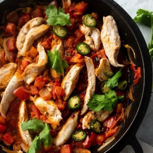 Tomato and Onion Columbian Chicken (4 oz)